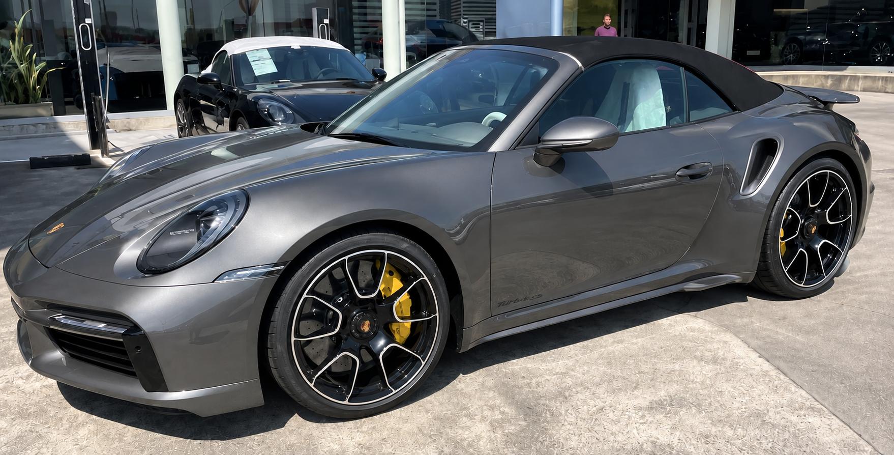 Porsche 911 Turbo S Cabriolet